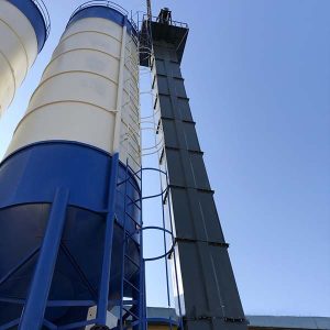 elevatore a tazze con nastro in acciaio